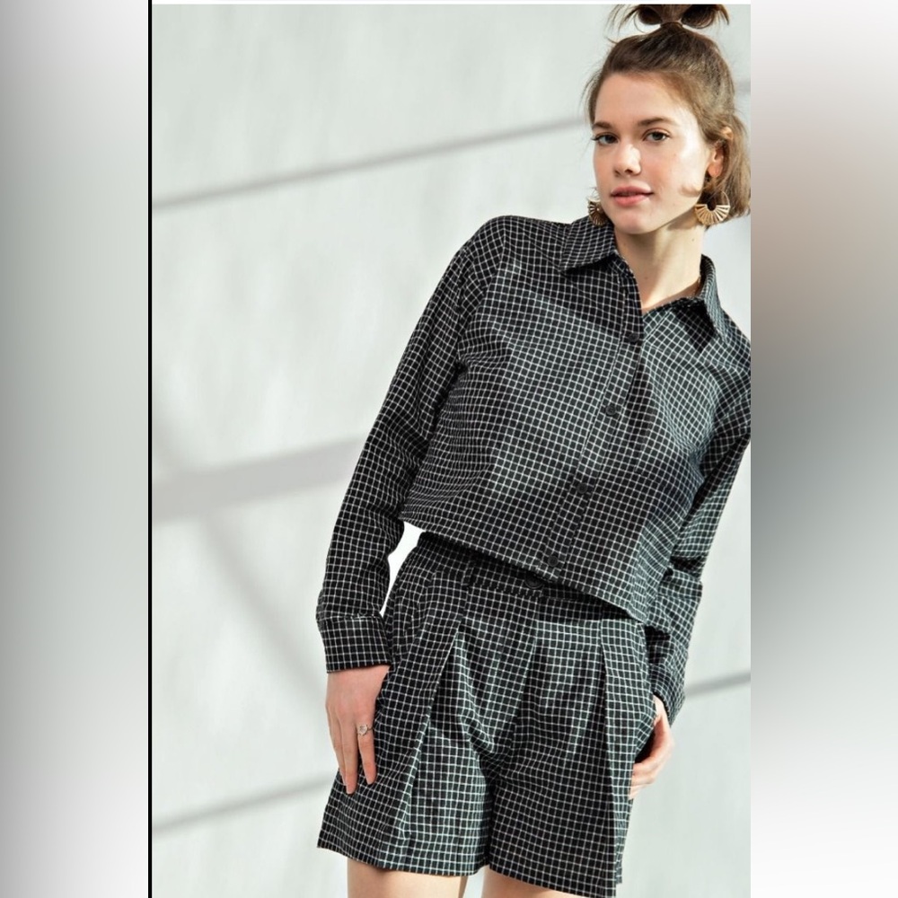Easel Black and White Checked High-Waist Shorts and Jacket set